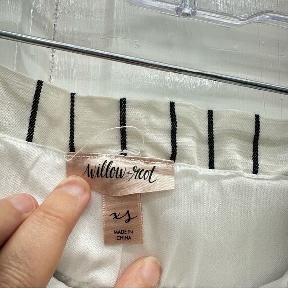 Willow and‎ root lined black and white striped skirt. women's xs. - Picture 4 of 5